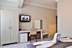 Side Gunes  Hotel
