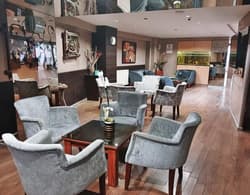 Hotel Sureyya