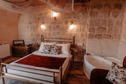 Young Cave Hotel