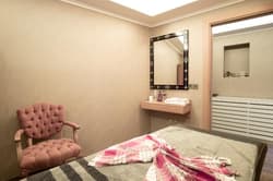 Orange Hotel