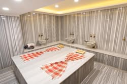 Orange Hotel