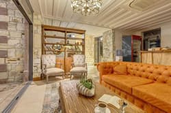 Navali̇a Otel