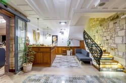 Navali̇a Otel