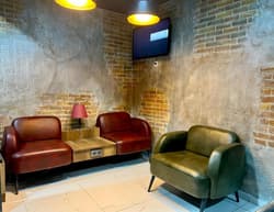 Comfort Center Suit Hotel