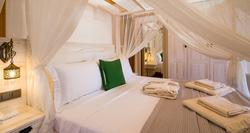 Pier House Hotel