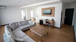 Lake Life Hotel
