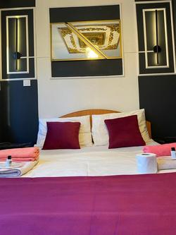 Petek Hotel