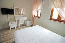 Karina Vineyard House