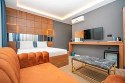 216 Center Suite