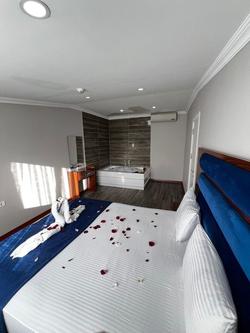 Lion King Hotel