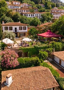 Güllü Konak Otel