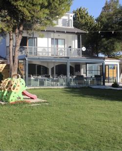 White Moon Hotel