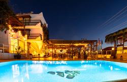 West Coast Otel