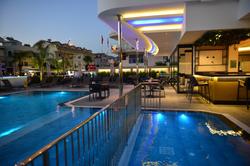 Oasis Hotel