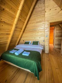 Rosa Suit Bungalov