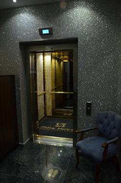 Mills Hotel