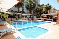 Kleopatra Sesam Apart Hotel