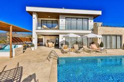 Villa Magnum