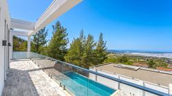 Villa Hunt 2