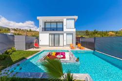 Villa Fariz