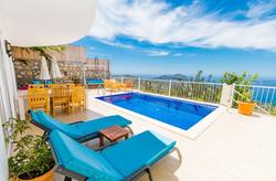 Villa White