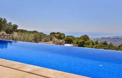 Villa Red Sun