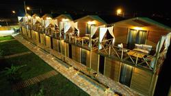 Fnm Luxury Bungalows & Restaurant