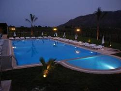 Klados Hotel