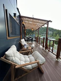 Tinycome Hotel