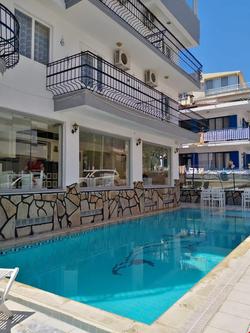 Karaca Otel