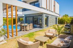 Swan 1 Villa