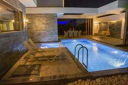 Swan 1 Villa