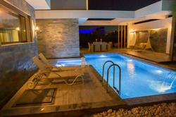 Luxury Villa Swan 3 Özel Havuzlu