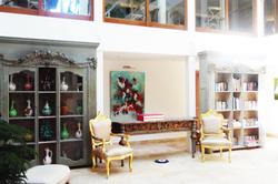 Şonef House Otel