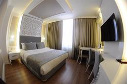 Saros Hotel