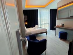 Loft Airport Hotel