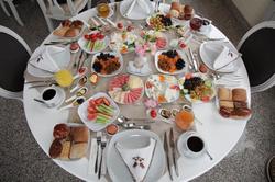 Blue Marmaray Hotel