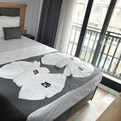 Check in Hotel