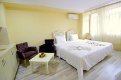 Maxi Hotel