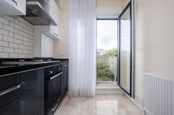 Bryas | Maltepe