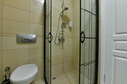 Somer Suite 10