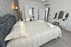 Center Suite 8