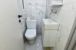 Center Suite 5