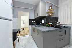 Center Suite 5