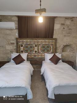 Chakra Vourla Hotel