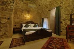 Aryan Otel