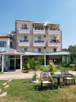Zeus Hotel