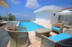 Mavi Yeşil Villa