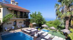 Mandarin & Mango Boutique Hotel
