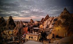 Cave Life Hotel